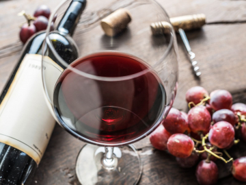 Descubre por qué es importante saber de vinos