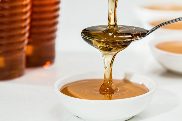 5 usos diferentes de la miel de abeja
