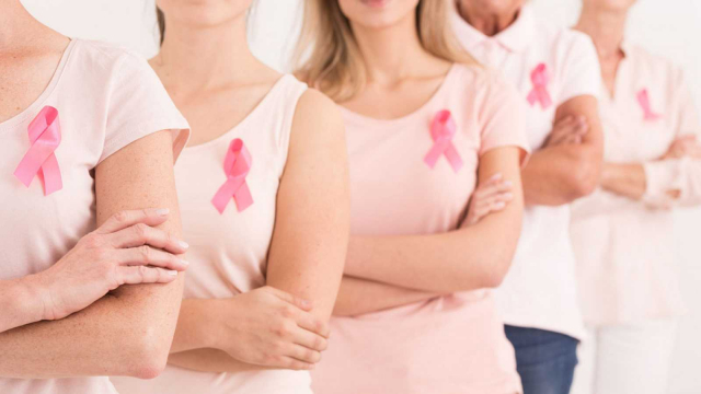 5 síntomas de cáncer de mama diferentes a sentir un bulto