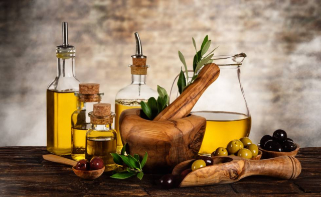 Los diferentes tipos de aceite de oliva y cómo utilizarlos