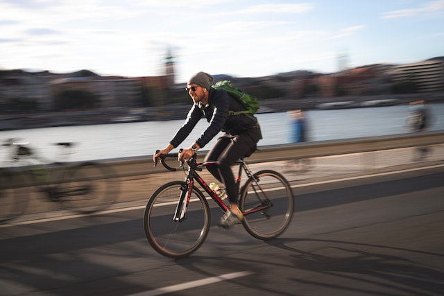 E-bikes: cómo las bicicletas eléctricas están revolucionando la industria del ciclismo