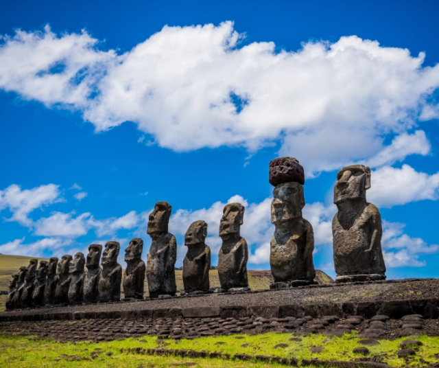 Easter Island (Isla de Pascua) - Estatuas Moai