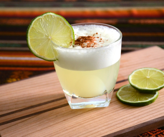 The best typical drinks of Chile: Pisco Sour Recipe 